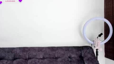 VeronicaTonu online show from 17, 10, 2025