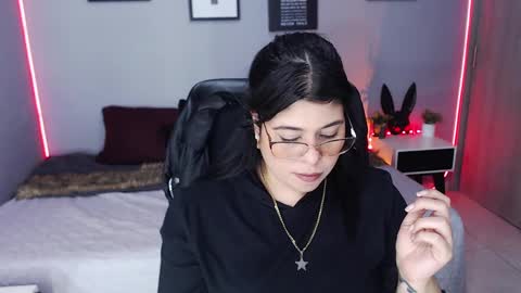 Snapshot of veronika_metalstar chatting on 1, 2, 2025 Miss Veronika online show from 1, 2, 2025
