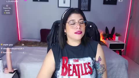 Snapshot of veronika_metalstar chatting on 5, 3, 2025 Miss Veronika online show from 5, 3, 2025
