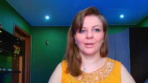 Snapshot of veronikawgold chatting on 14, 5, 2026 VeronikawGold online show from 14, 5, 2026