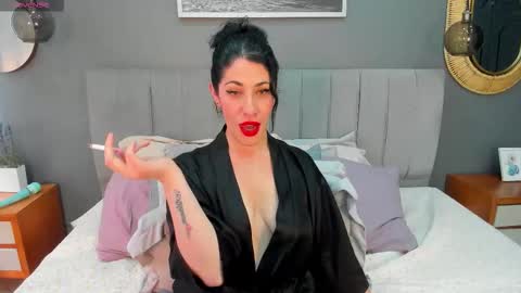 Veronica  online show from 2, 10, 2025