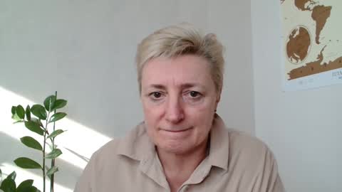 Snapshot of verony_ chatting on 11, 3, 2025 verony_ online show from 11, 3, 2025