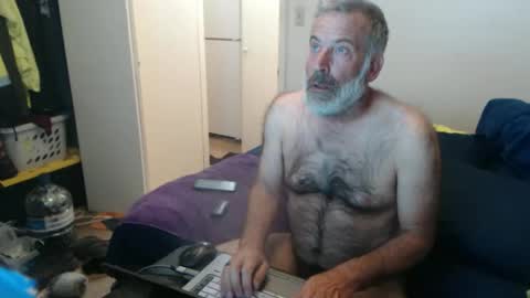 hairy man online show from 22, 2, 2026
