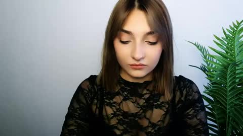 Snapshot of veryveryshygirl chatting on 23, 4, 2026 Ana online show from 23, 4, 2026
