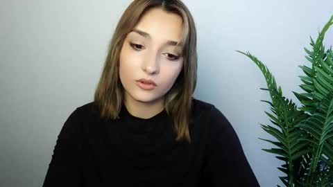 Snapshot of veryveryshygirl chatting on 10, 5, 2026 Ana online show from 10, 5, 2026