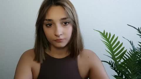 Snapshot of veryveryshygirl chatting on 26, 5, 2026 Ana online show from 26, 5, 2026