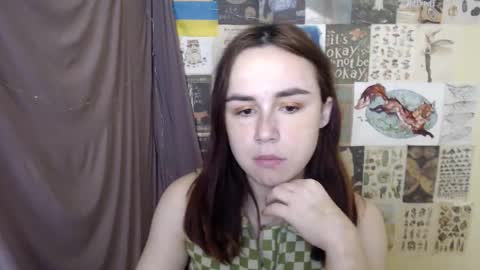 veryveryvery_shy online show from 24, 11, 2025