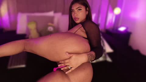 Snapshot of verza_h23 chatting on 8, 2, 2025 Sthefanny online show from 8, 2, 2025
