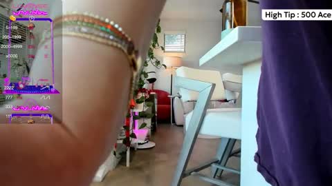 Snapshot of vesafine chatting on 5, 3, 2026 vesafine online show from 5, 3, 2026