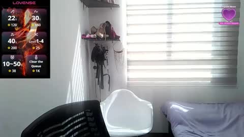 Snapshot of vesper_vixen chatting on 22, 9, 2025 Vesper Vixen online show from 22, 9, 2025