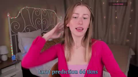 Snapshot of vespera_celeste chatting on 14, 9, 2025 Celeste online show from 14, 9, 2025