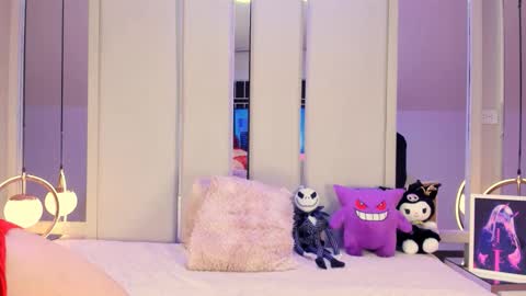 Vesper Velvet  online show from 3, 11, 2025