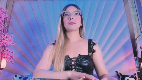 Vesper Velvet  online show from 7, 4, 2026