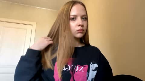 Maya  online show from 24, 3, 2026