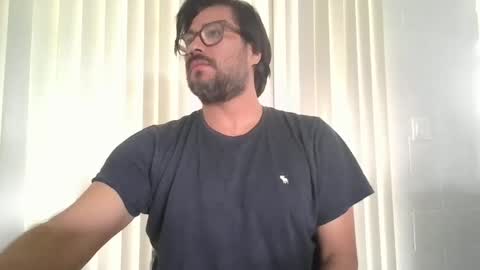 Snapshot of vesturelove chatting on 14, 10, 2025 vesturelove online show from 14, 10, 2025