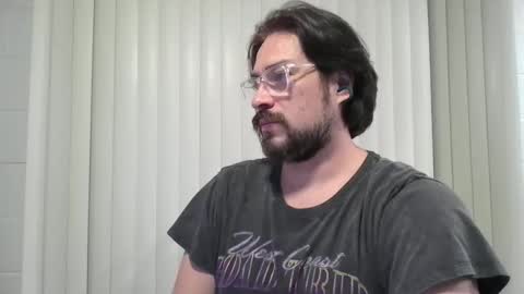 Snapshot of vesturelove chatting on 26, 11, 2025 vesturelove online show from 26, 11, 2025