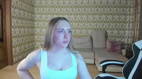 Snapshot of vi_luxxxy chatting on 9, 5, 2026 vi_luxxxy online show from 9, 5, 2026