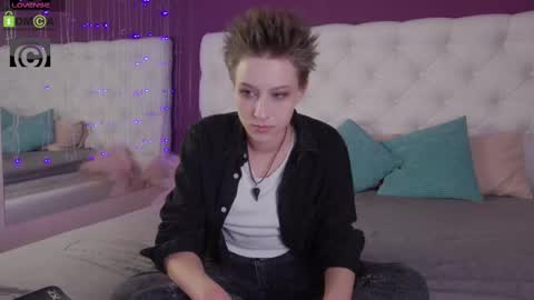 Via online show from 18, 1, 2025