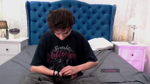 Via online show from 27, 9, 2025