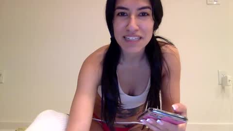Snapshot of vibingwithchloe chatting on 12, 12, 2024 chloe online show from 12, 12, 2024