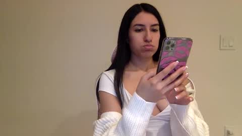 Snapshot of vibingwithchloe chatting on 7, 1, 2025 chloe online show from 7, 1, 2025