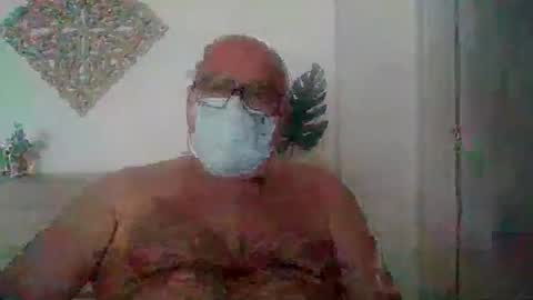 Snapshot of vic_manu chatting on 14, 4, 2026 vic_manu online show from 14, 4, 2026