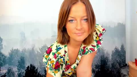 ViciousQueenu can call me Laura online show from 12, 1, 2025