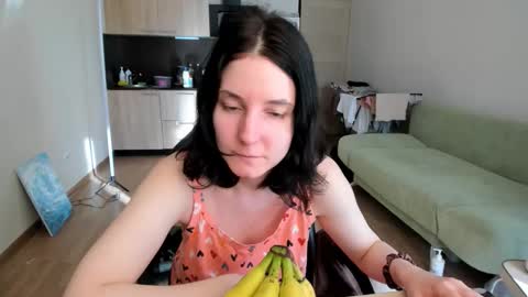 Snapshot of vickie_winters chatting on 17, 10, 2025 Victoria online show from 17, 10, 2025