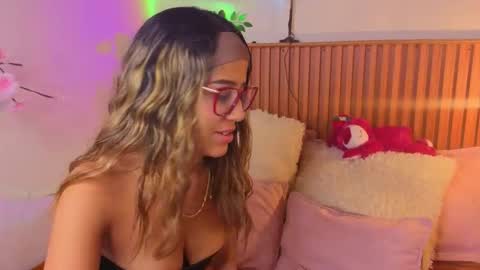 VICTORIA online show from 3, 10, 2025