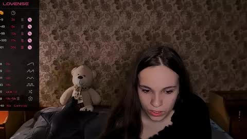 Snapshot of vicky_blake_ chatting on 2, 12, 2025 Vicky online show from 2, 12, 2025