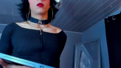  Vicky  online show from 4, 5, 2026