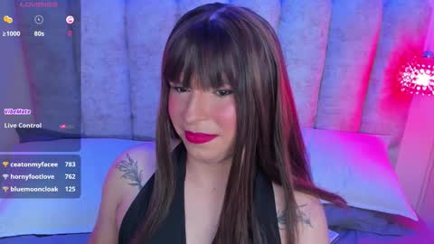 Snapshot of vicky_hot_x chatting on 19, 10, 2025 online show from 19, 10, 2025