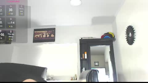 Snapshot of vicky_hotmilf chatting on 31, 10, 2025 Vicky  online show from 31, 10, 2025