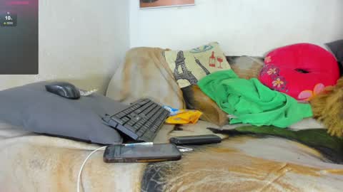 vicky manuela online show from 2, 2, 2025