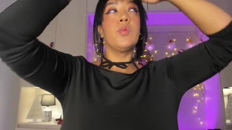 V I C K Y online show from 4, 12, 2025