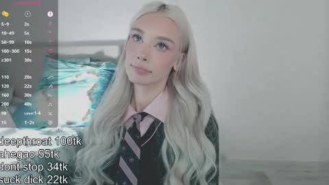 vickyfuckingdoll online show from 8, 4, 2026