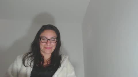 vickyjuice1 online show from 24, 1, 2025