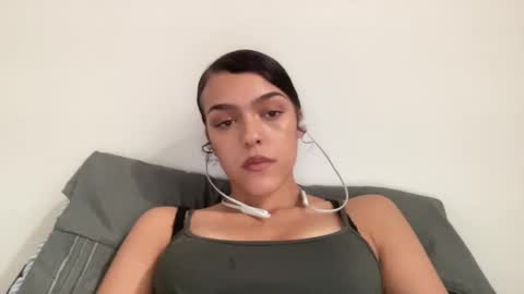 Snapshot of vickyyyx chatting on 14, 1, 2025 Goddess Victory online show from 14, 1, 2025