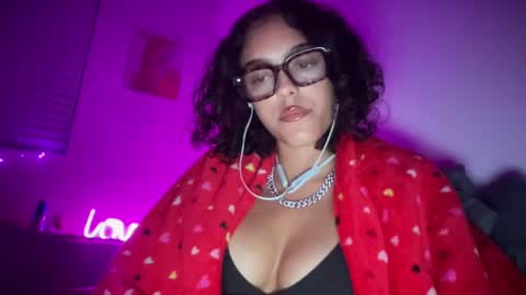 Snapshot of vickyyyx chatting on 23, 2, 2025 Goddess Victory online show from 23, 2, 2025