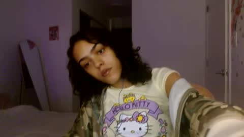 Snapshot of vickyyyx chatting on 9, 10, 2025 Goddess Victory online show from 9, 10, 2025