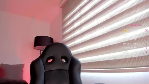 Victoria  online show from 8, 11, 2025