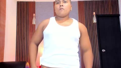 victor_flame_ online show from 22, 12, 2025