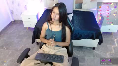 Snapshot of victoria1_tay chatting on 27, 4, 2026 victoria1_tay online show from 27, 4, 2026