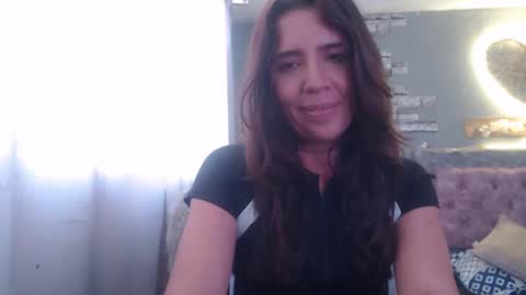 Hi guys   Im victoria  Be the one who can control me in PVT online show from 1, 12, 2024