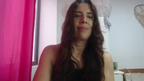 Hi guys   Im victoria  Be the one who can control me in PVT online show from 29, 1, 2025