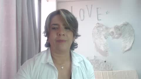 Hi guys   Im victoria  Be the one who can control me in PVT online show from 13, 9, 2025