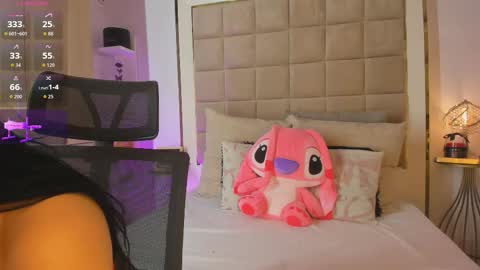 Snapshot of victoria_adaams1 chatting on 15, 11, 2025 Victoria valentina online show from 15, 11, 2025