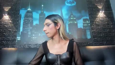 Snapshot of victoria_badgal chatting on 6, 11, 2025 Victoria online show from 6, 11, 2025