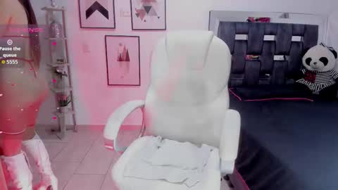 Victoria Castillo online show from 31, 10, 2025