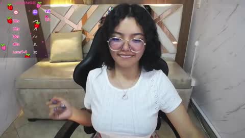 victoria_castillo_b online show from 8, 11, 2025